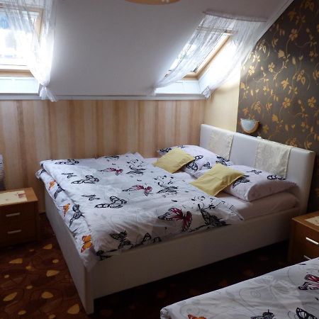 Apartmany Plischke ลิโปวา ลาสเนีย ภายนอก รูปภาพ
