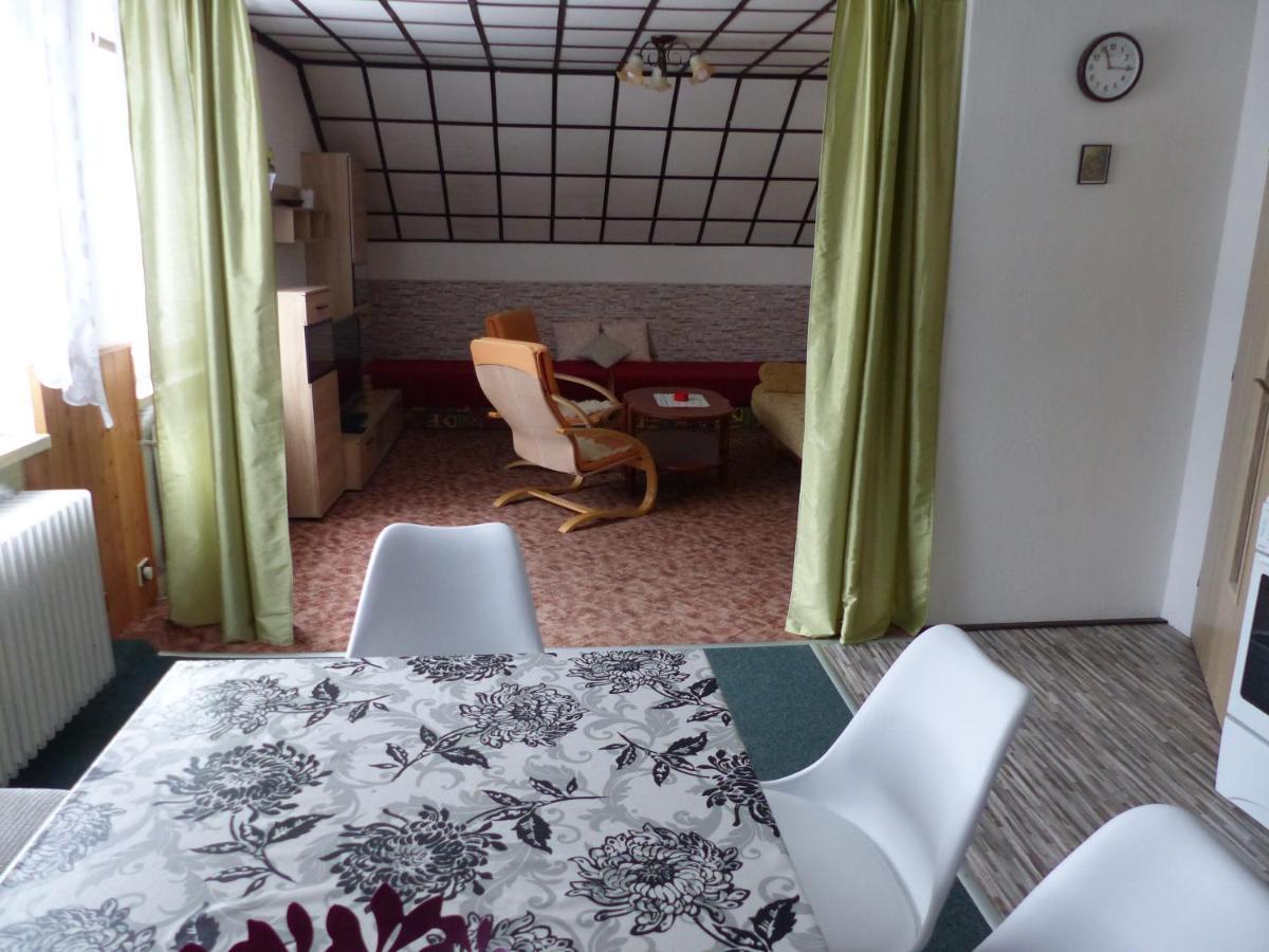 Apartmany Plischke ลิโปวา ลาสเนีย ภายนอก รูปภาพ