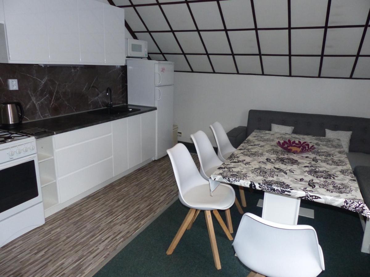 Apartmany Plischke ลิโปวา ลาสเนีย ภายนอก รูปภาพ