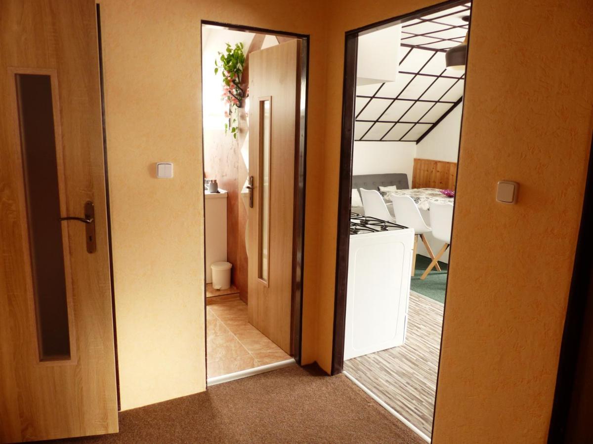 Apartmany Plischke ลิโปวา ลาสเนีย ภายนอก รูปภาพ