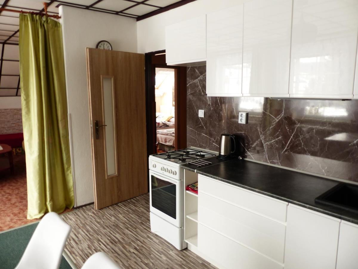 Apartmany Plischke ลิโปวา ลาสเนีย ภายนอก รูปภาพ